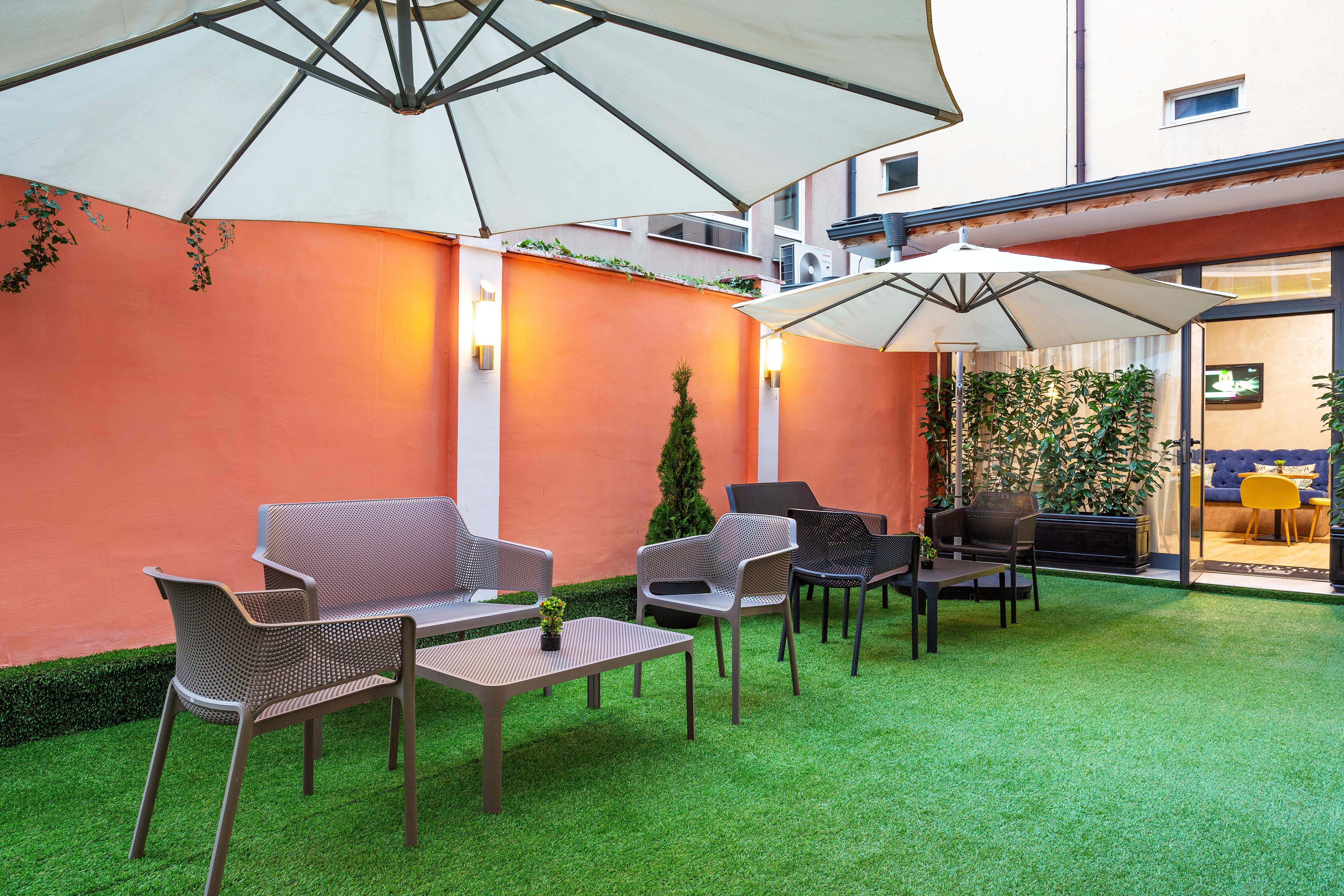 City Avenue Hotel By Hmg-Free Parking-Free Wi-Fi Sofia Exterior photo