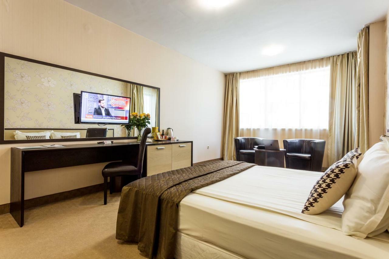 City Avenue Hotel By Hmg-Free Parking-Free Wi-Fi Sofia Exterior photo